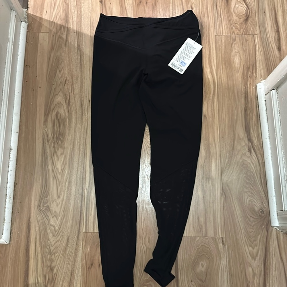 Lululemon Nulu and Crisscross Mesh Stirrup Tight size 12